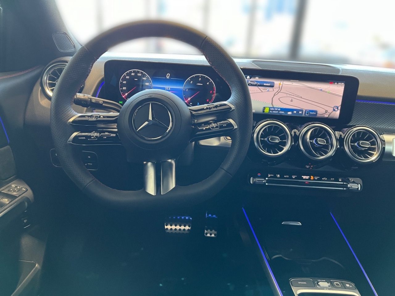 Mercedes-Benz GLB – Bild 9