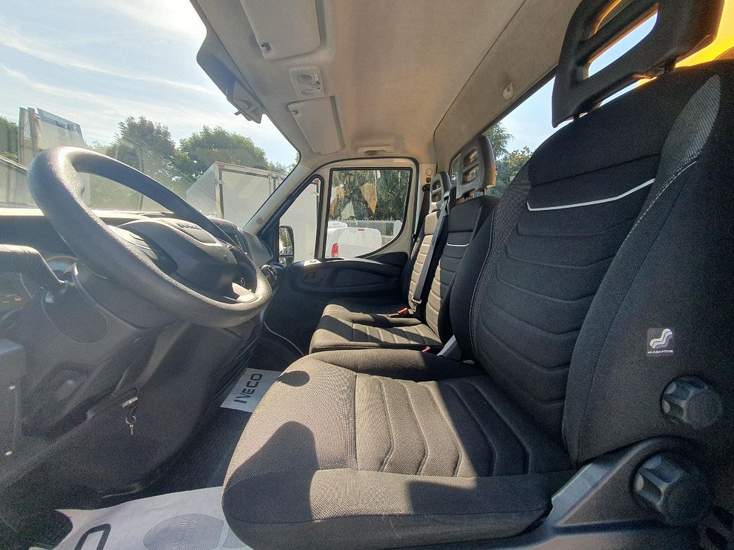 IVECO | IVECO DAILY 35C14 CON GRU E CASSONE FISSO