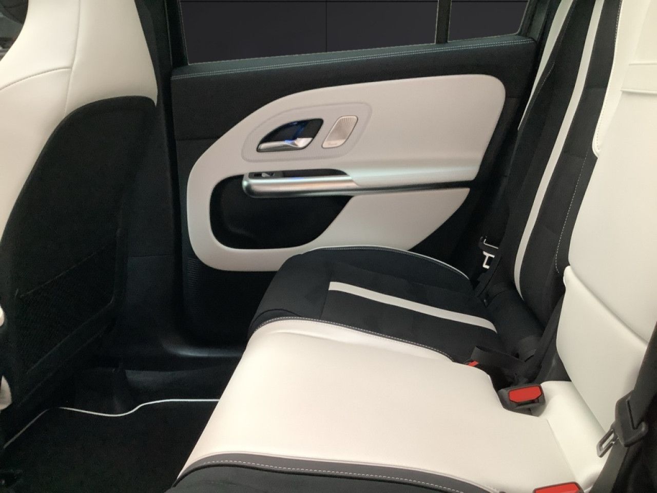 Mercedes-Benz GLB – Bild 17
