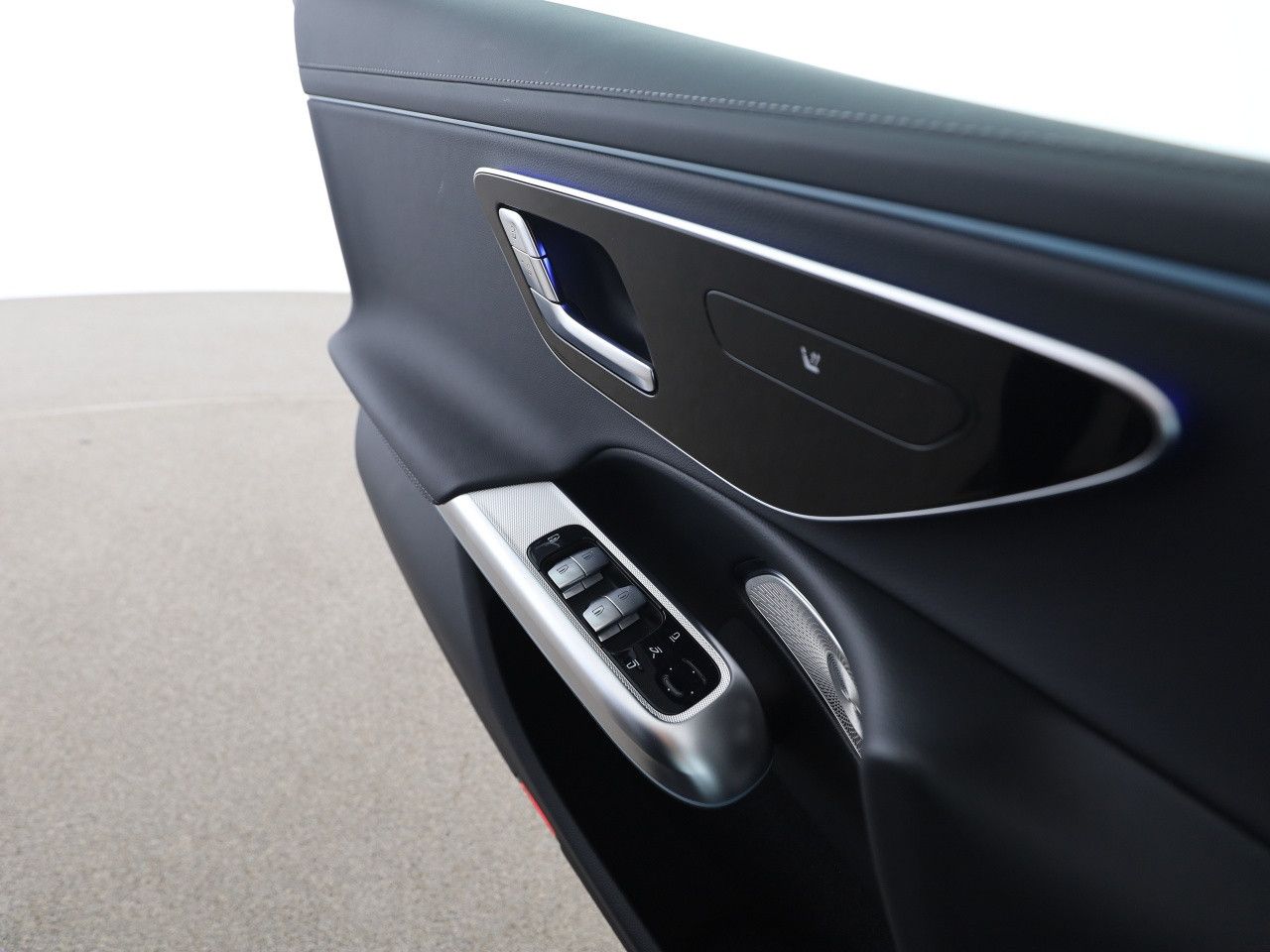 Mercedes-Benz E-Klasse – Bild 13