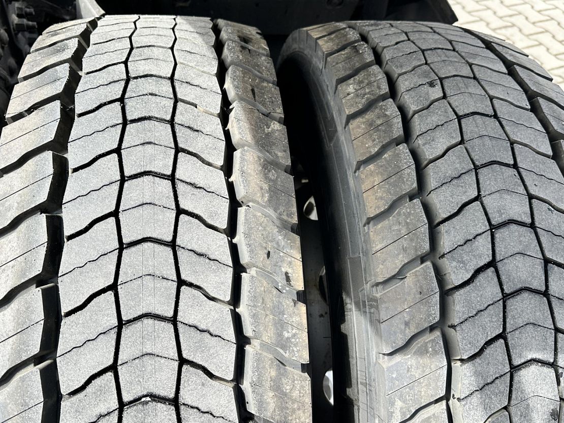 Vehicle image 18 / 20