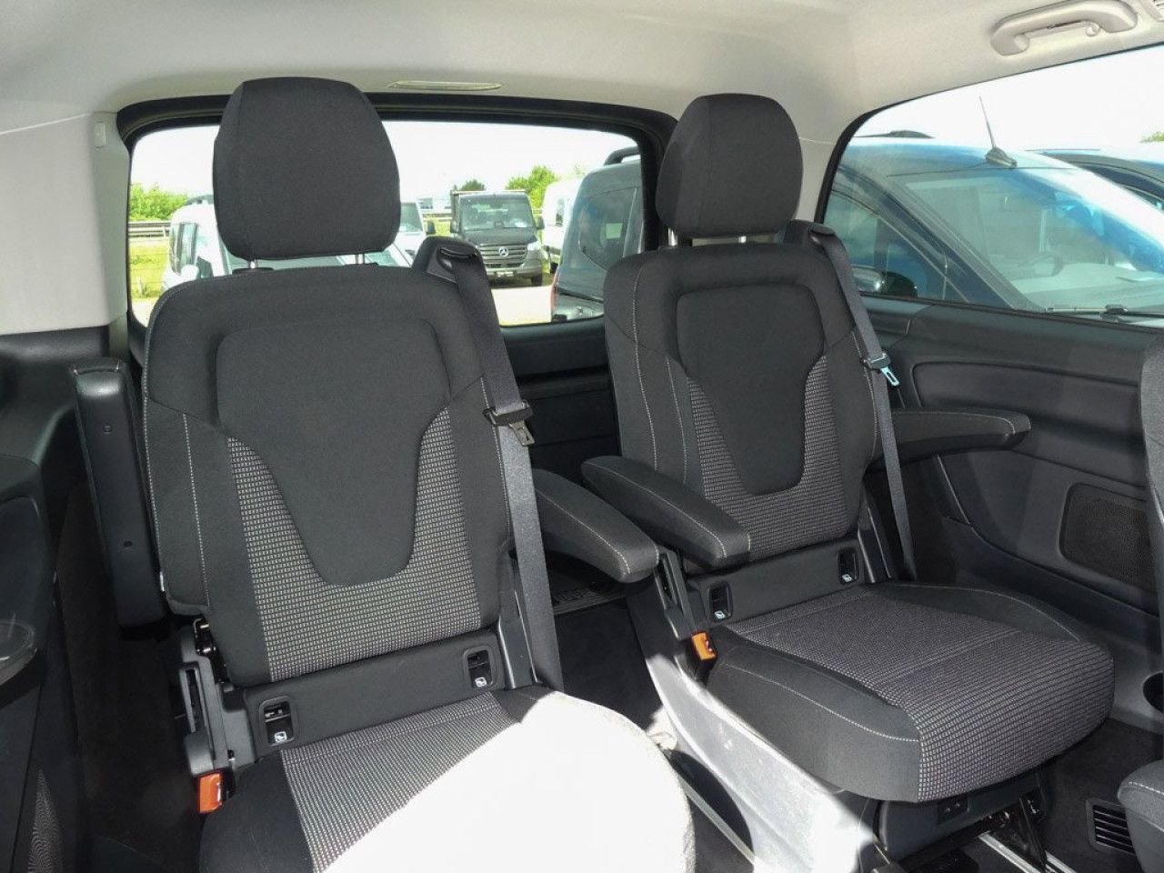 Mercedes-Benz V-Klasse – Bild 14