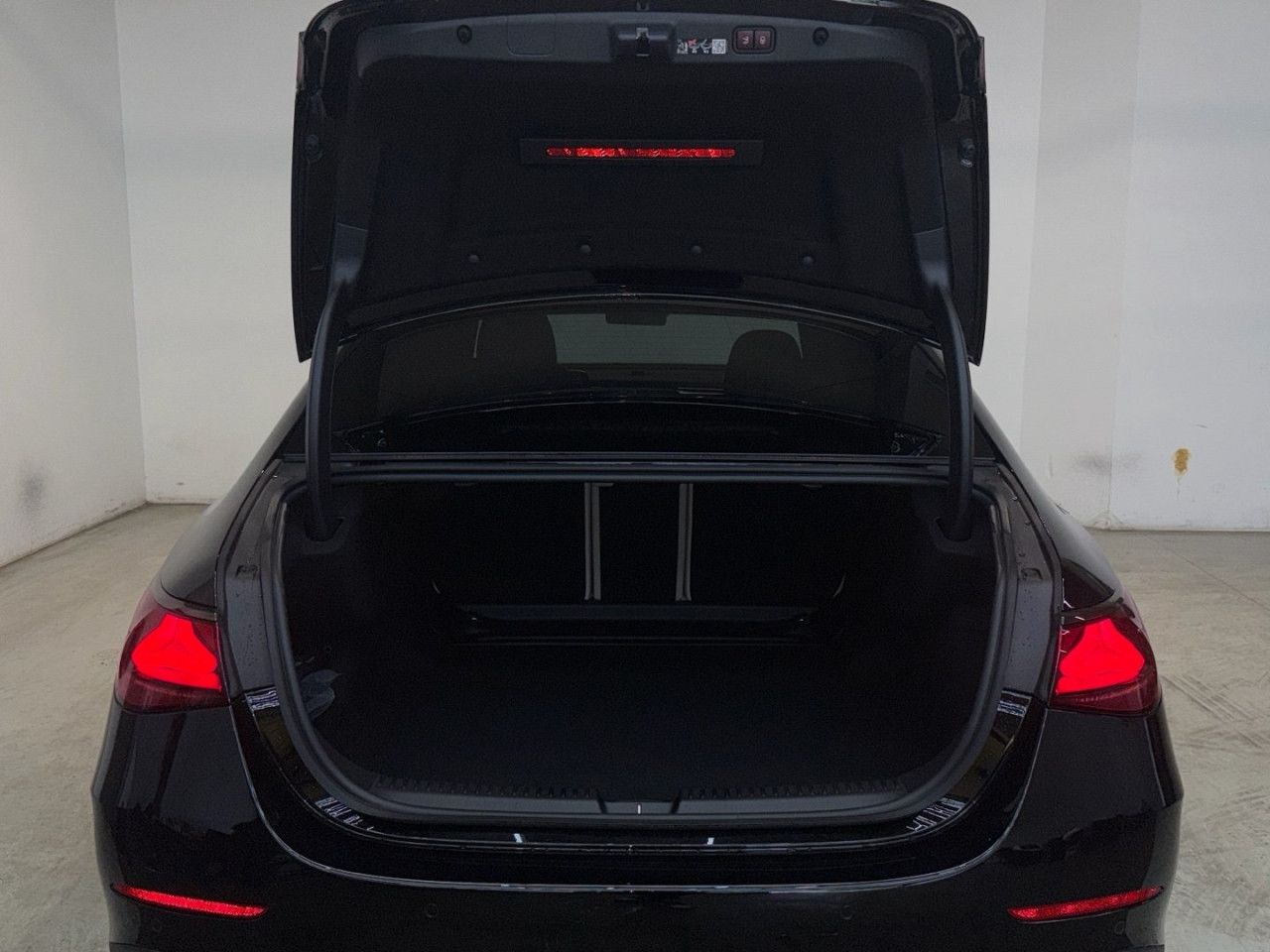 Mercedes-Benz E-Klasse – Bild 15