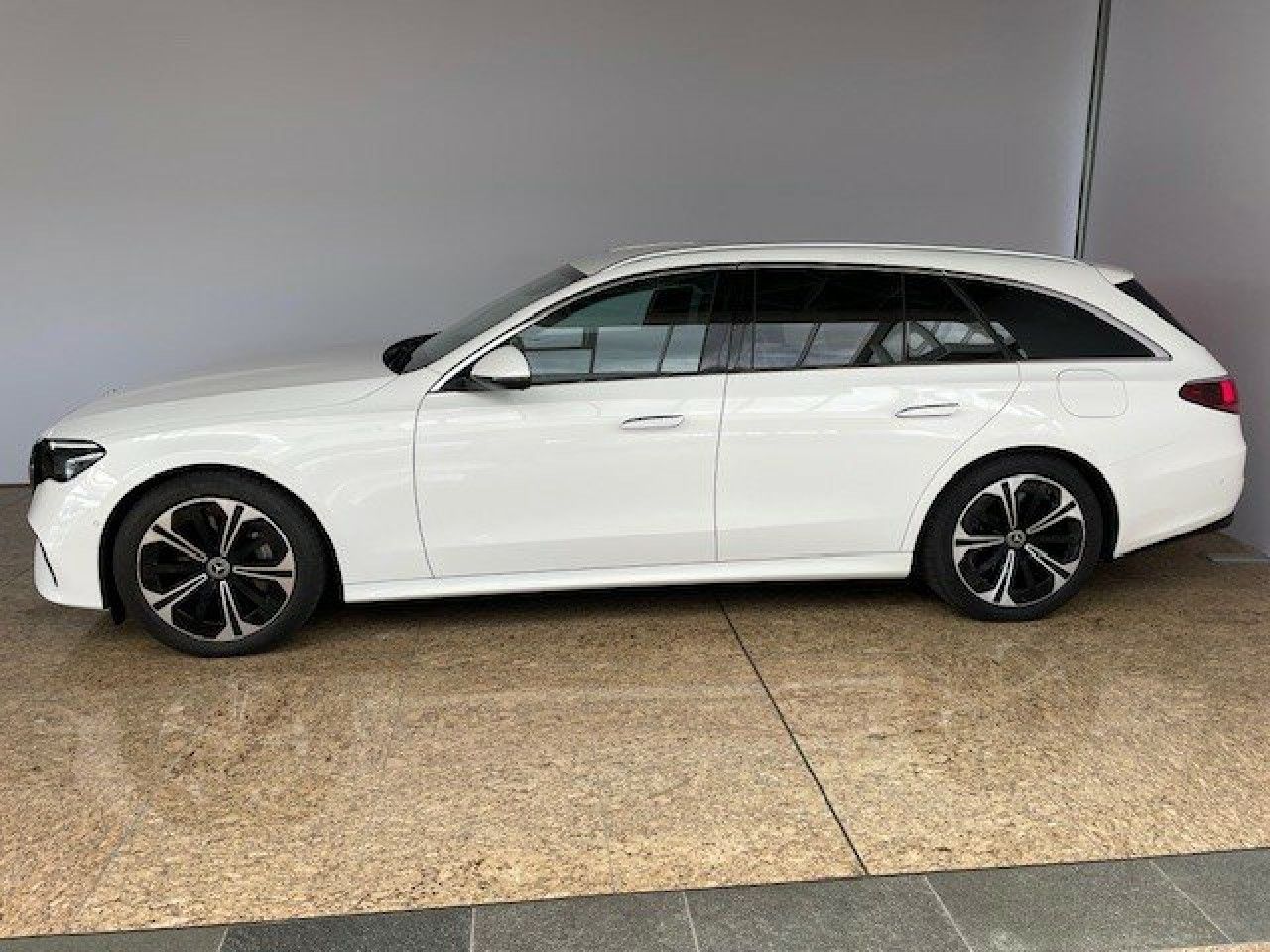 Mercedes-Benz E-Klasse – Bild 4