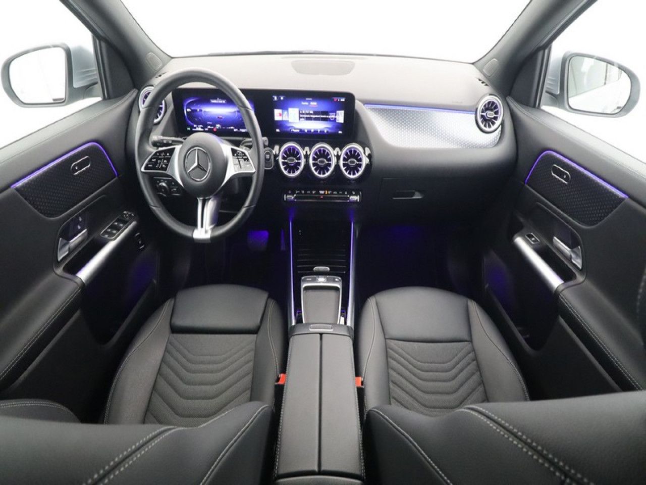 Imagem do veículo 8 / 18