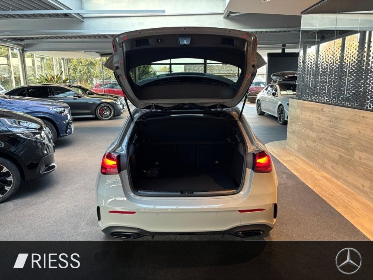 Fahrzeugbild 13 / 17