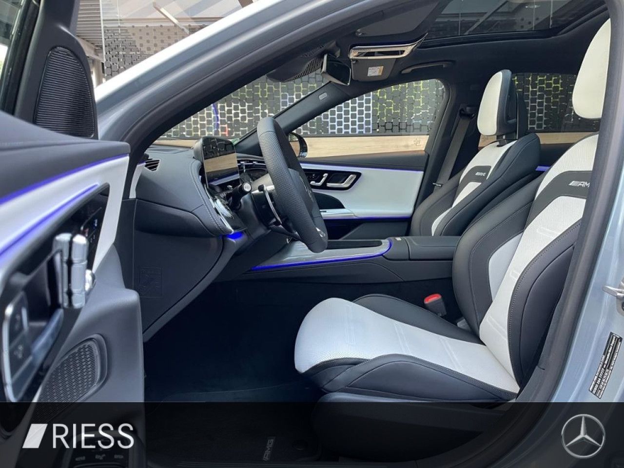 Mercedes-Benz E-Klasse – Bild 2