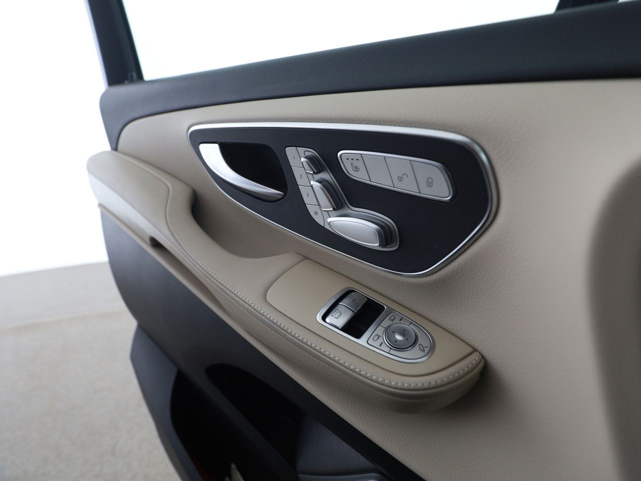 Fahrzeugbild 13 / 25