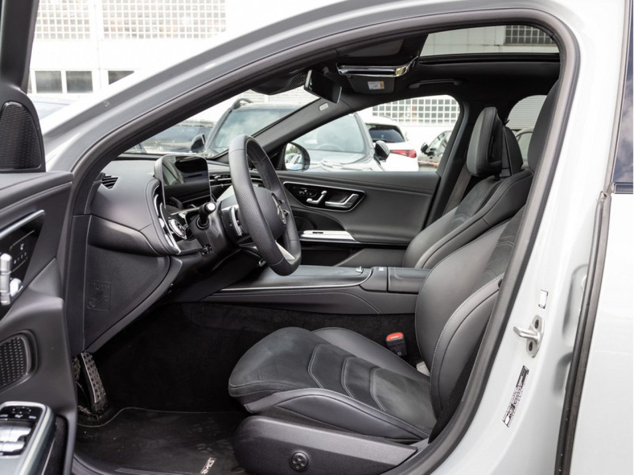 Mercedes-Benz E-Klasse – Bild 12