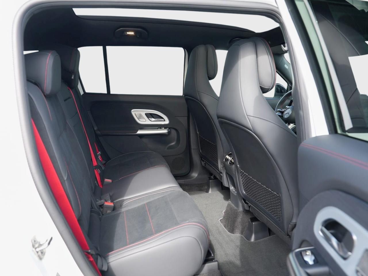 Mercedes-Benz GLB – Bild 11