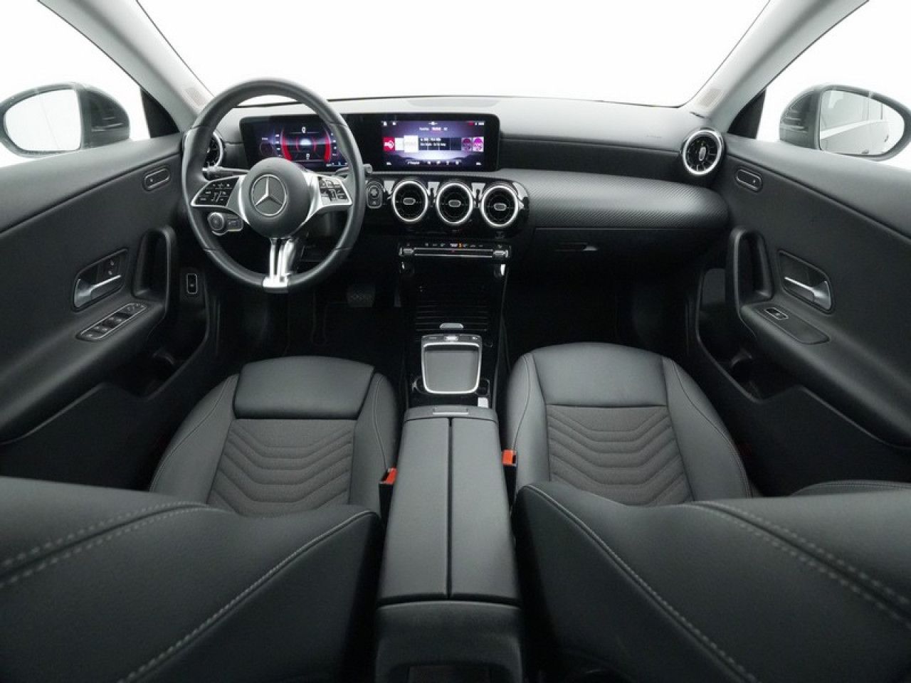 Imagem do veículo 6 / 17