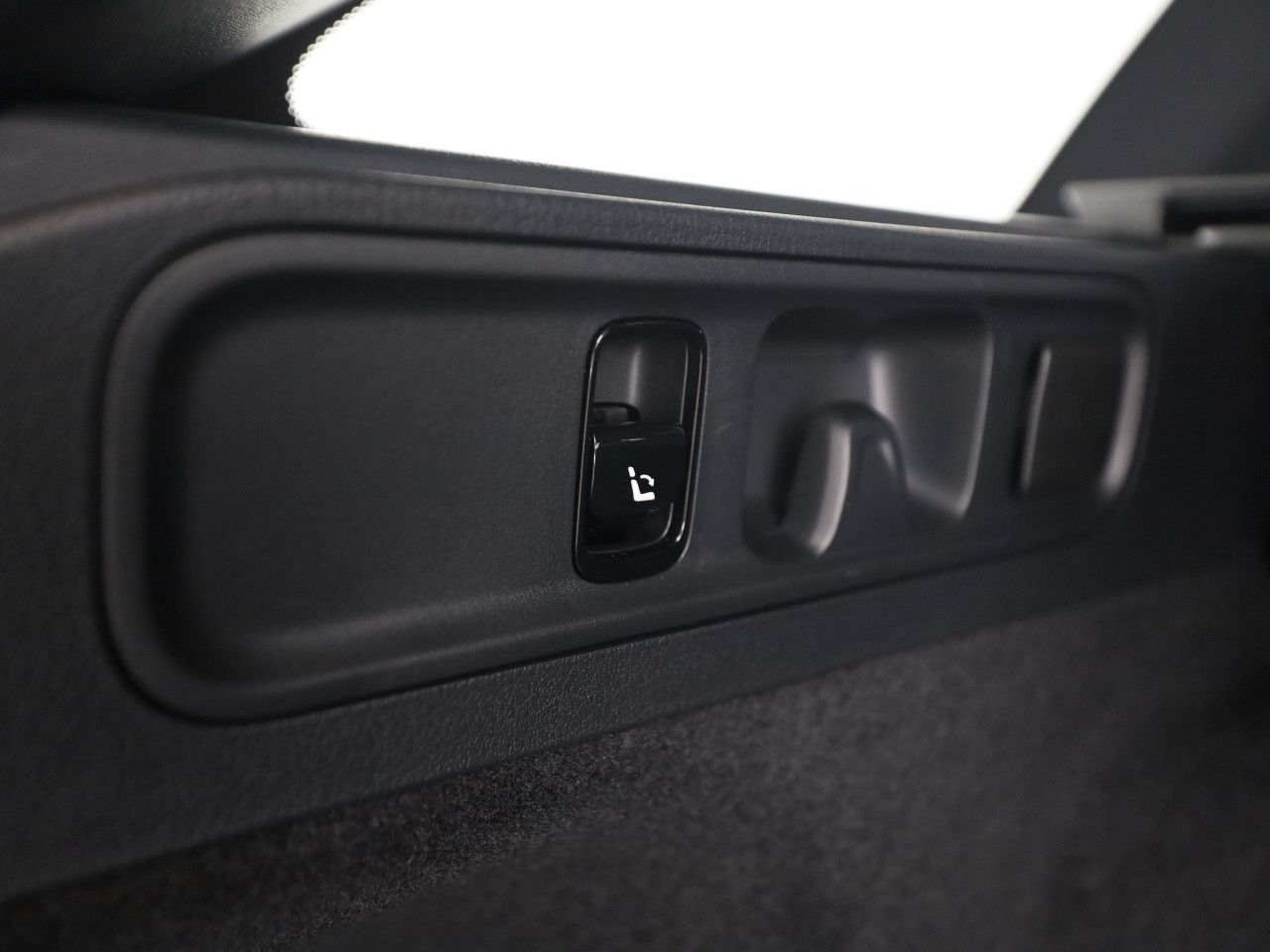 Mercedes-Benz C-Klasse – Bild 24