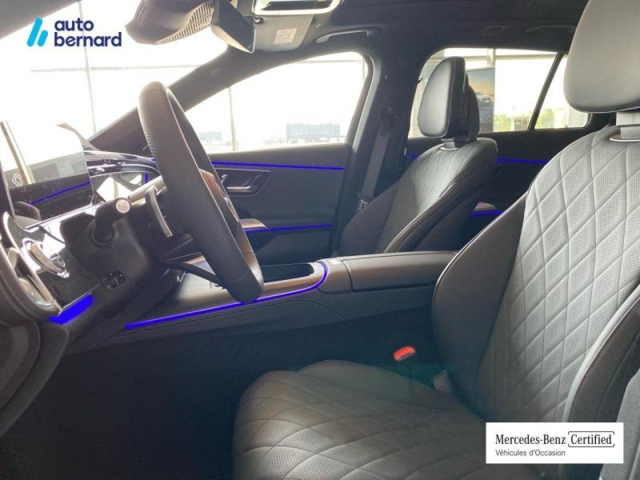 Photo du v&eacute;hicule 10 / 18