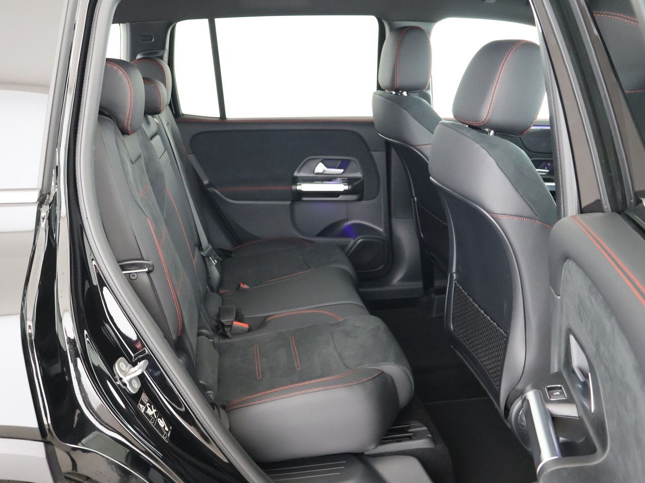 Mercedes-Benz GLB – Bild 14