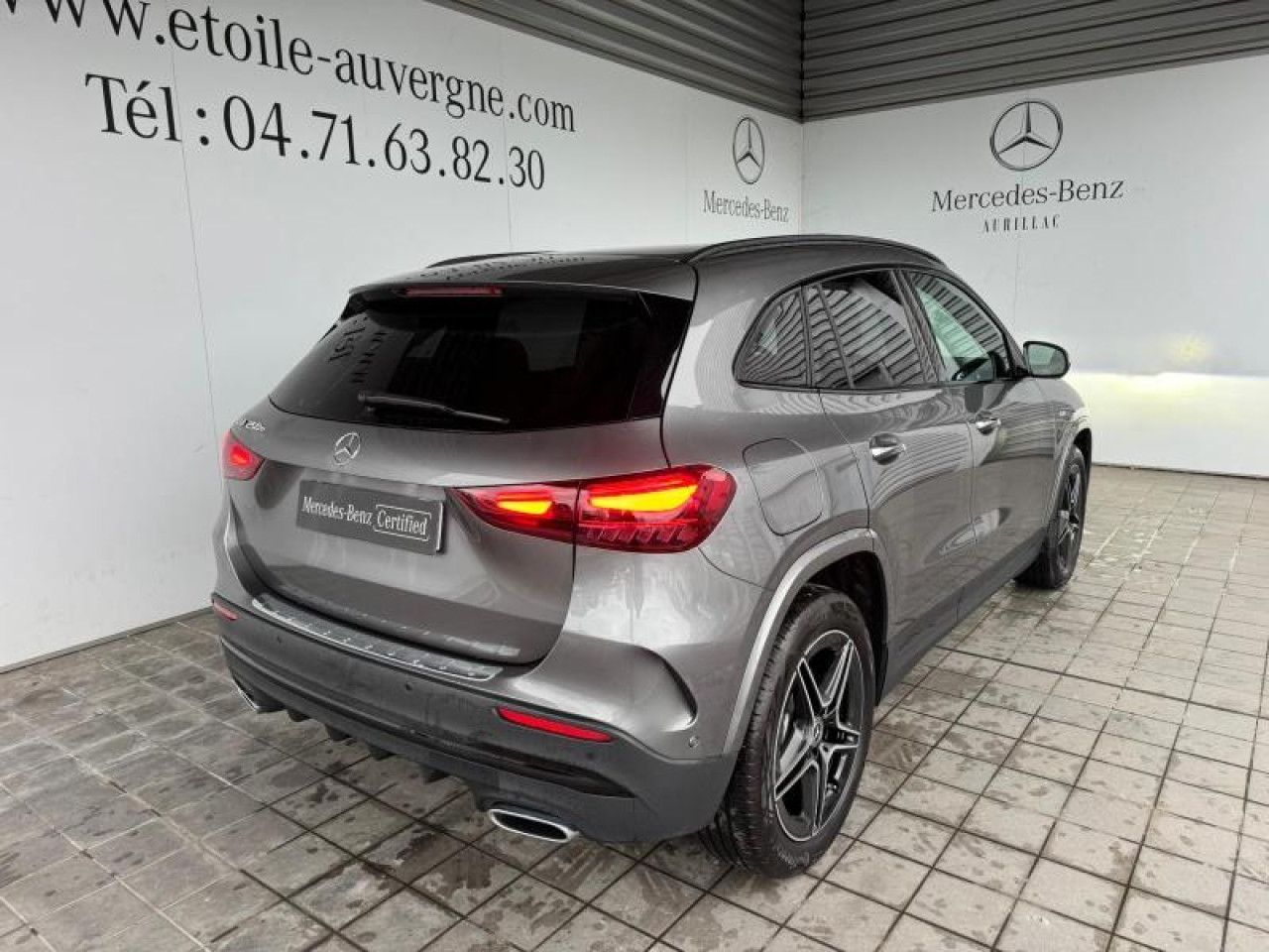 Photo du v&eacute;hicule 9 / 18