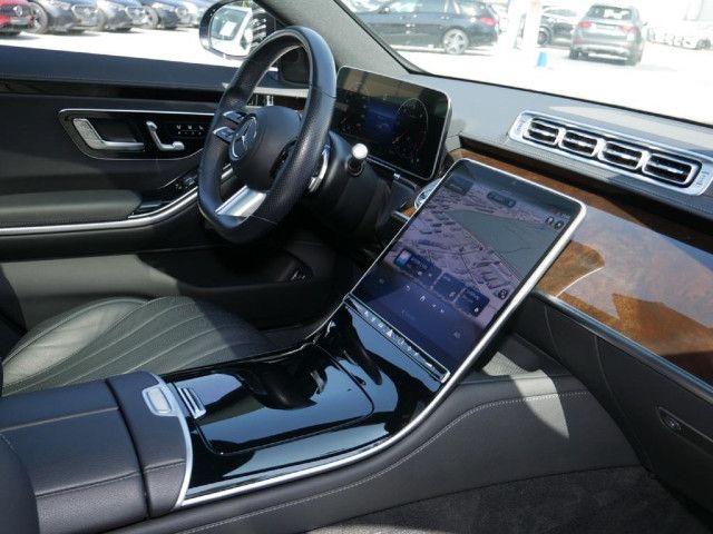 Mercedes-Benz S 400