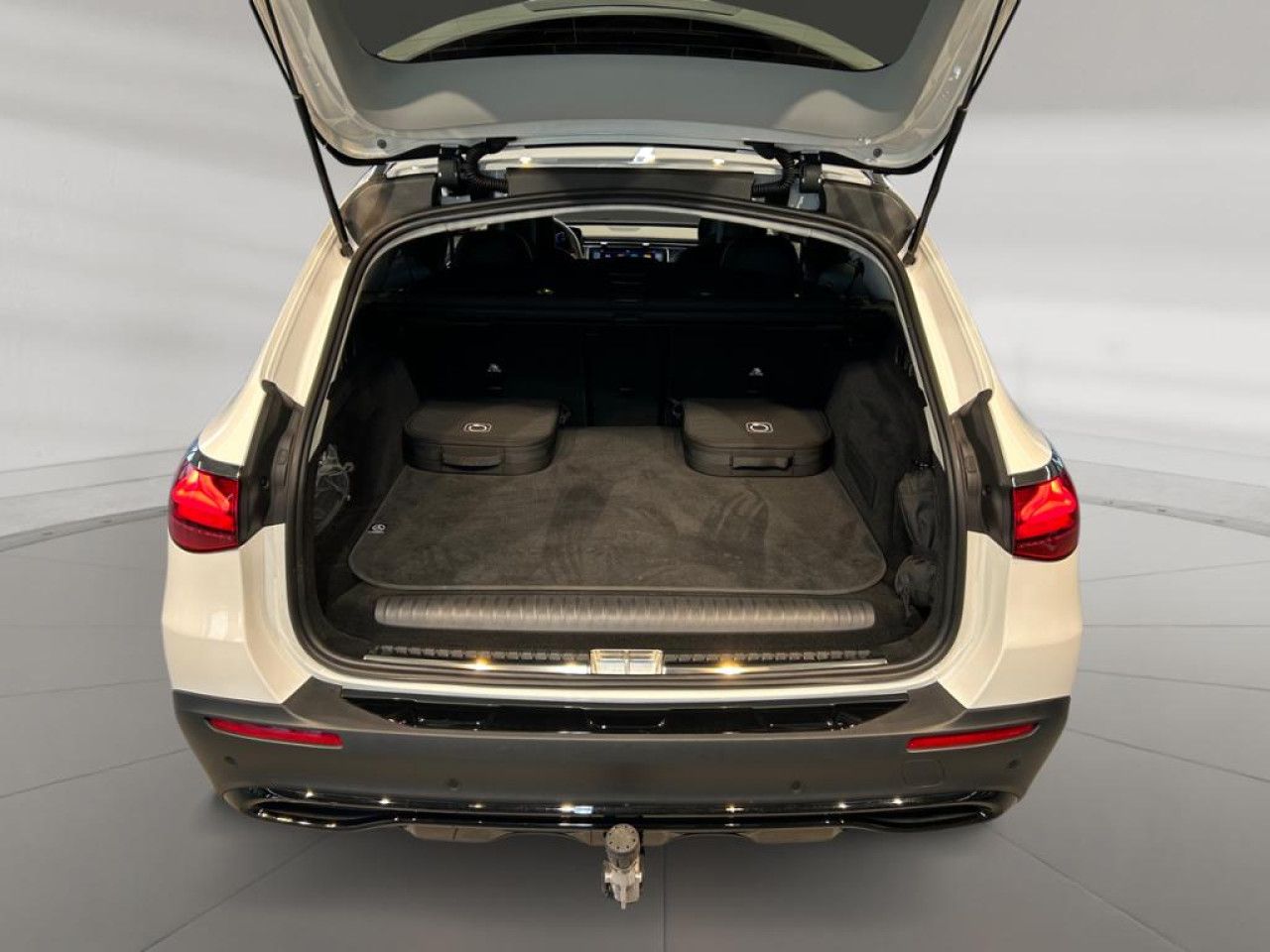 Mercedes-Benz E-Klasse – Bild 15