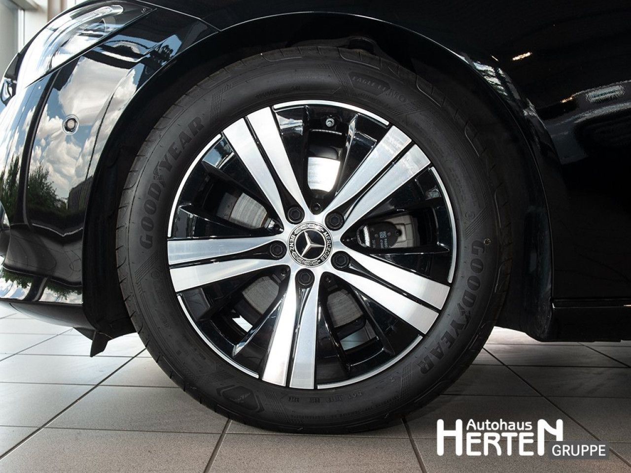 Mercedes-Benz C-Klasse – Bild 8