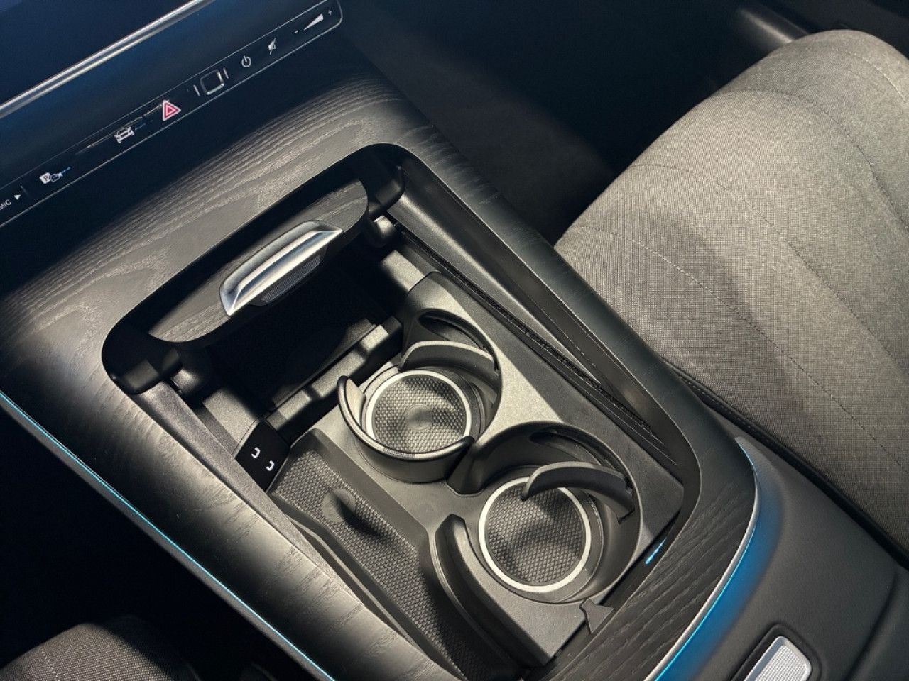 Mercedes-Benz E-Klasse – Bild 23