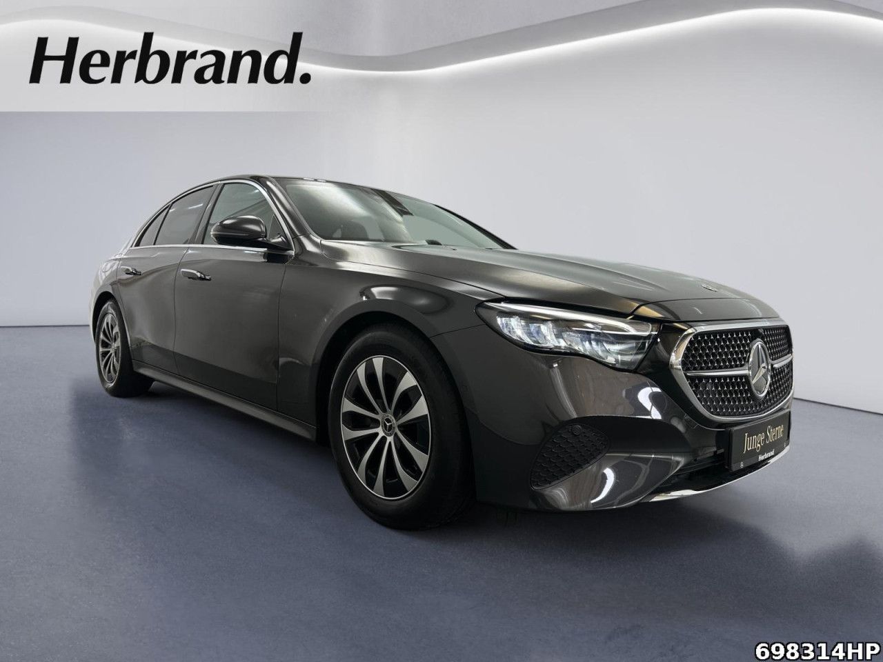 Mercedes-Benz E-Klasse – Bild 2