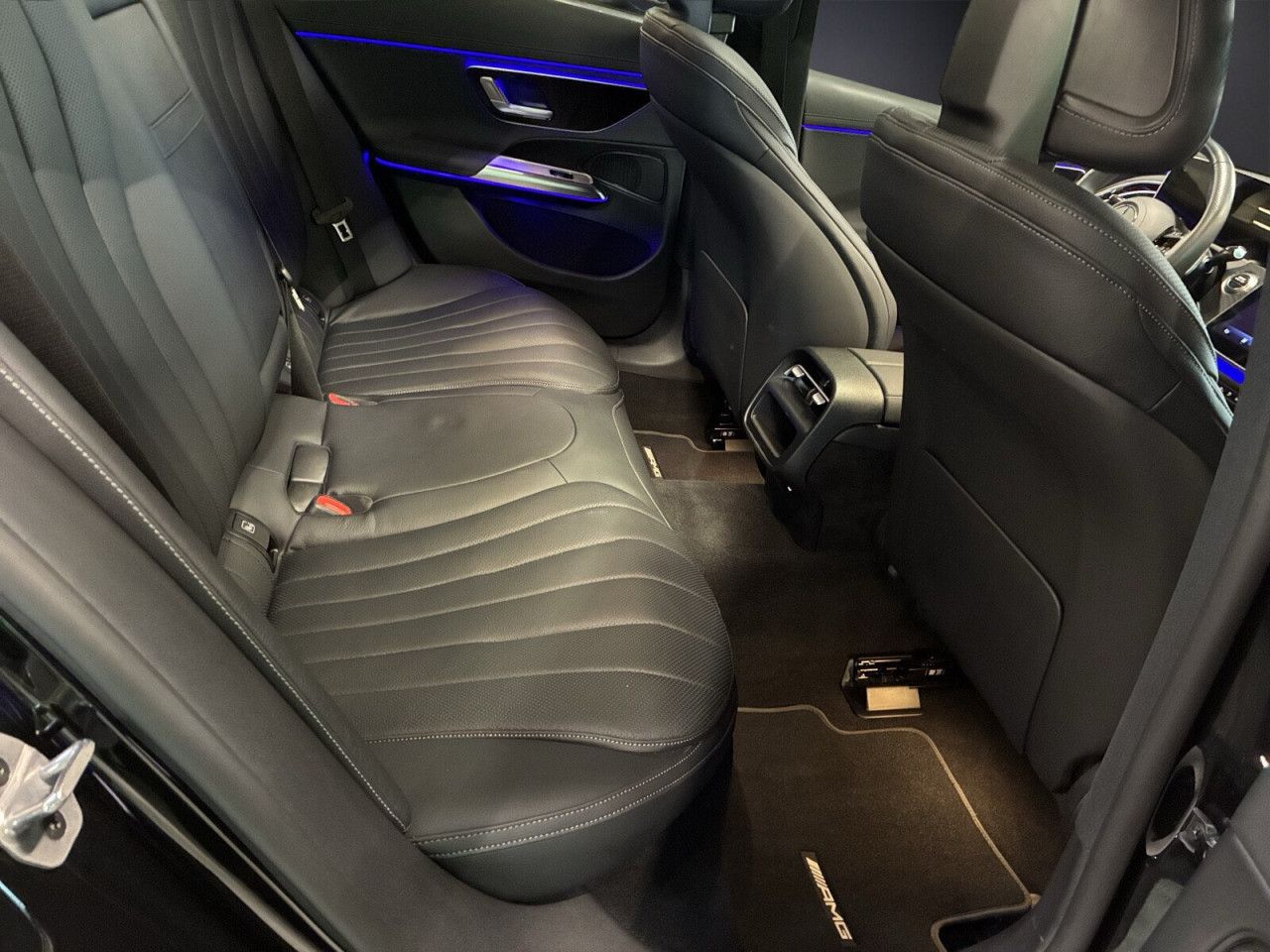 Mercedes-Benz E-Klasse – Bild 12