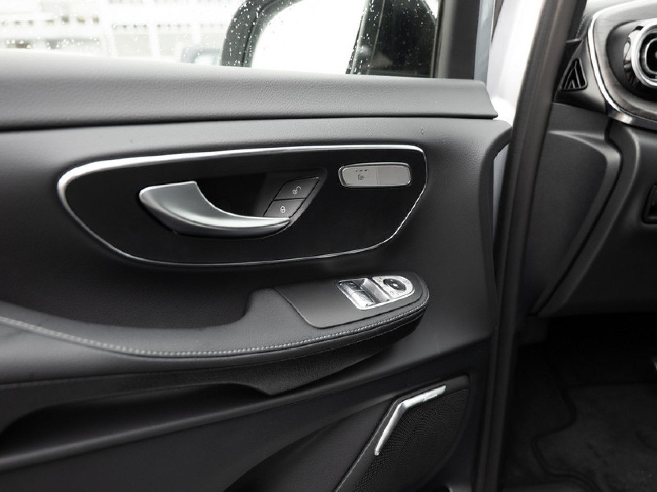 Fahrzeugbild 16 / 17