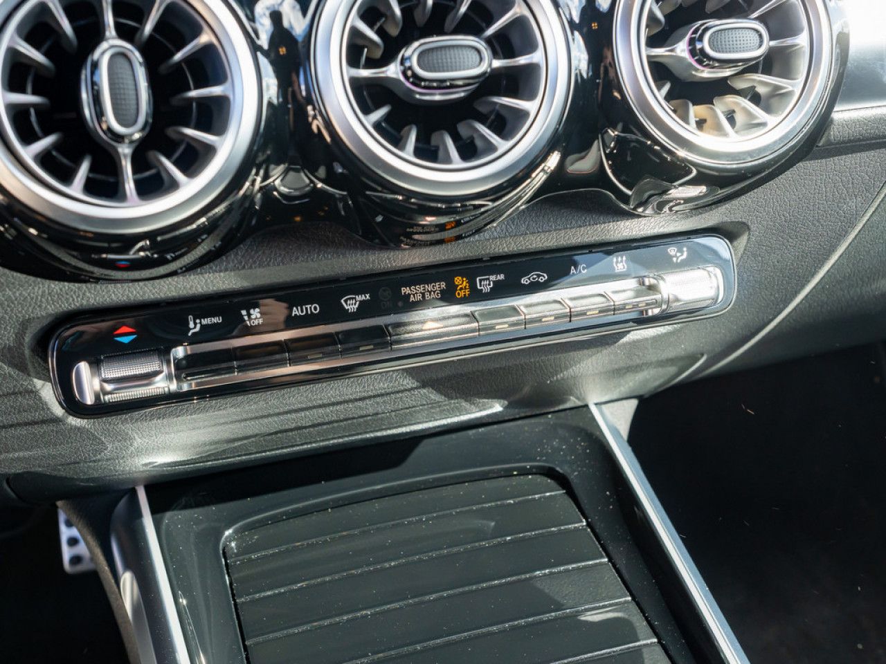 Mercedes-Benz EQB – Bild 12