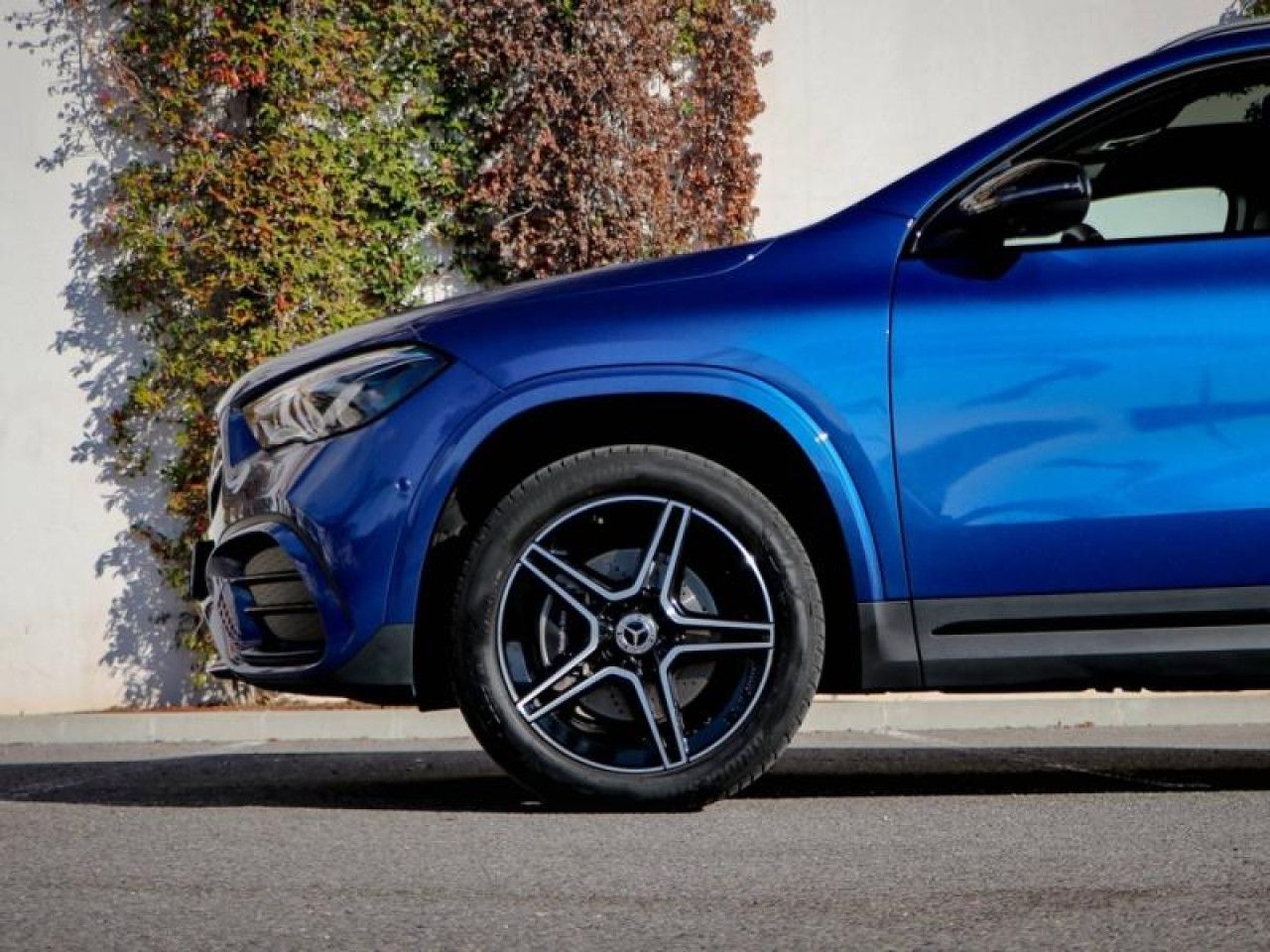 Photo du v&eacute;hicule 7 / 18