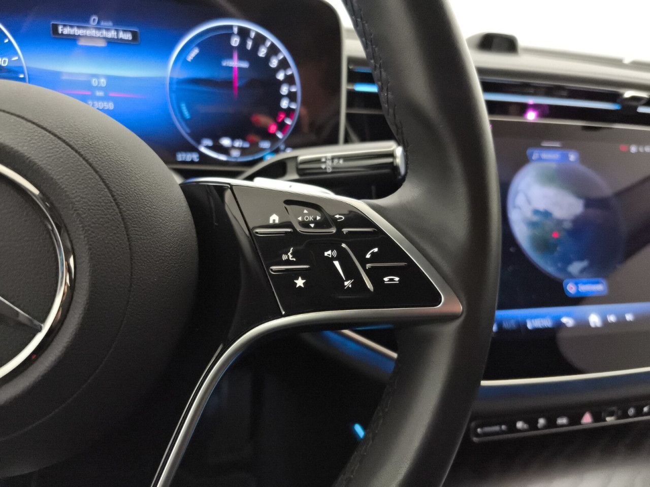 Mercedes-Benz E-Klasse – Bild 18