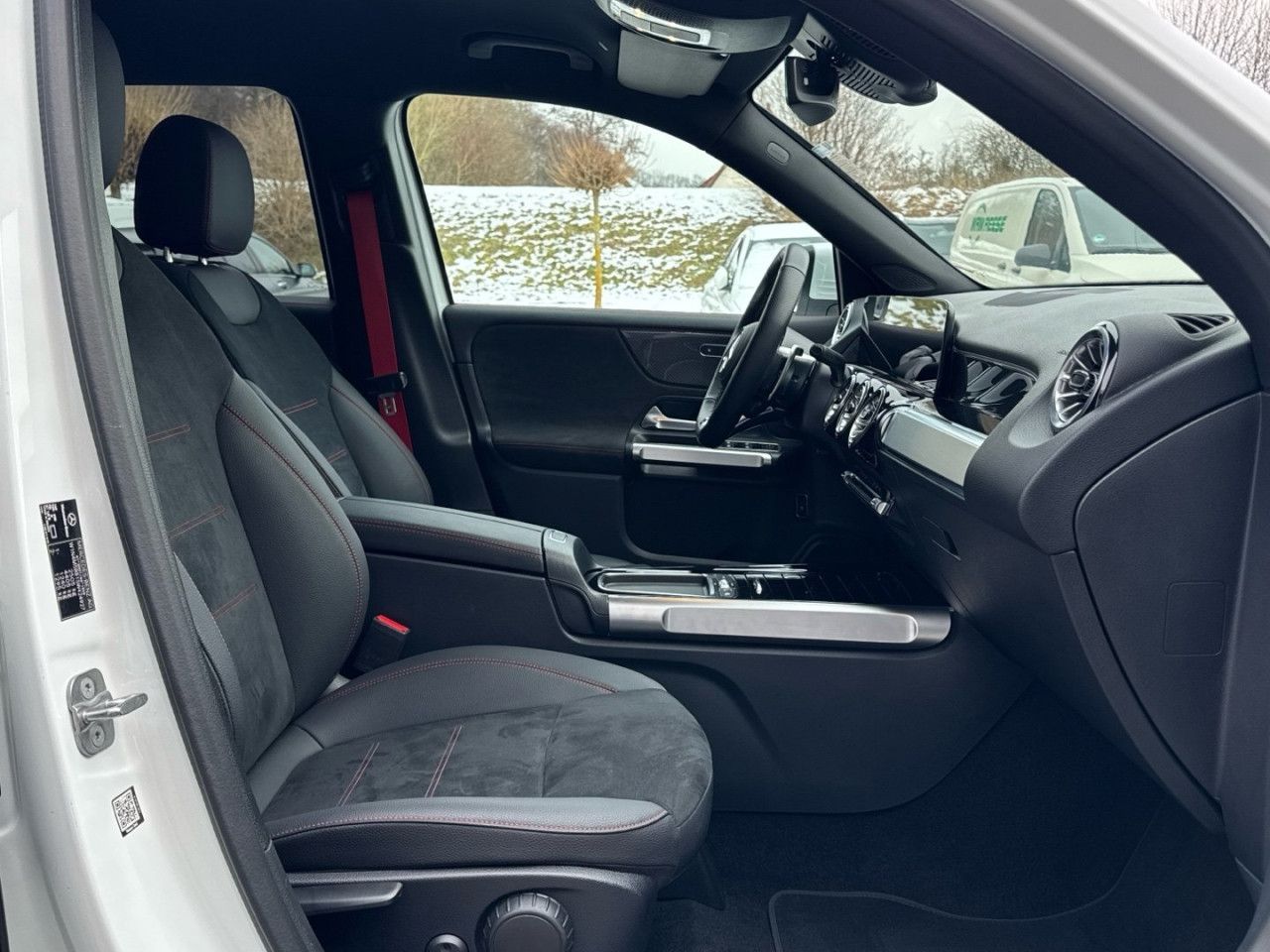 Mercedes-Benz GLB – Bild 14
