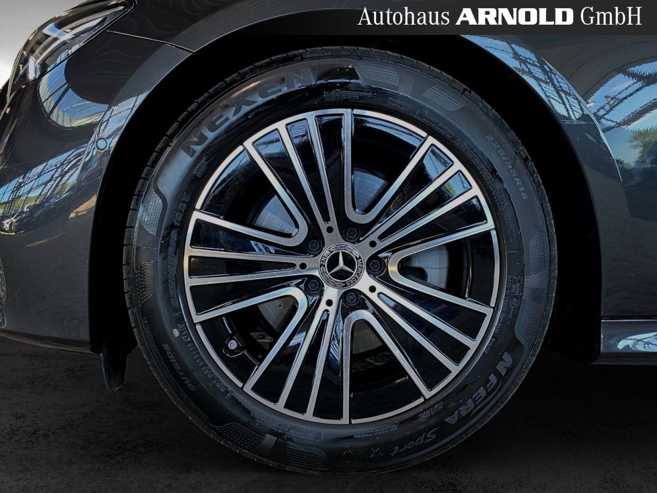 Mercedes-Benz E-Klasse – Bild 16