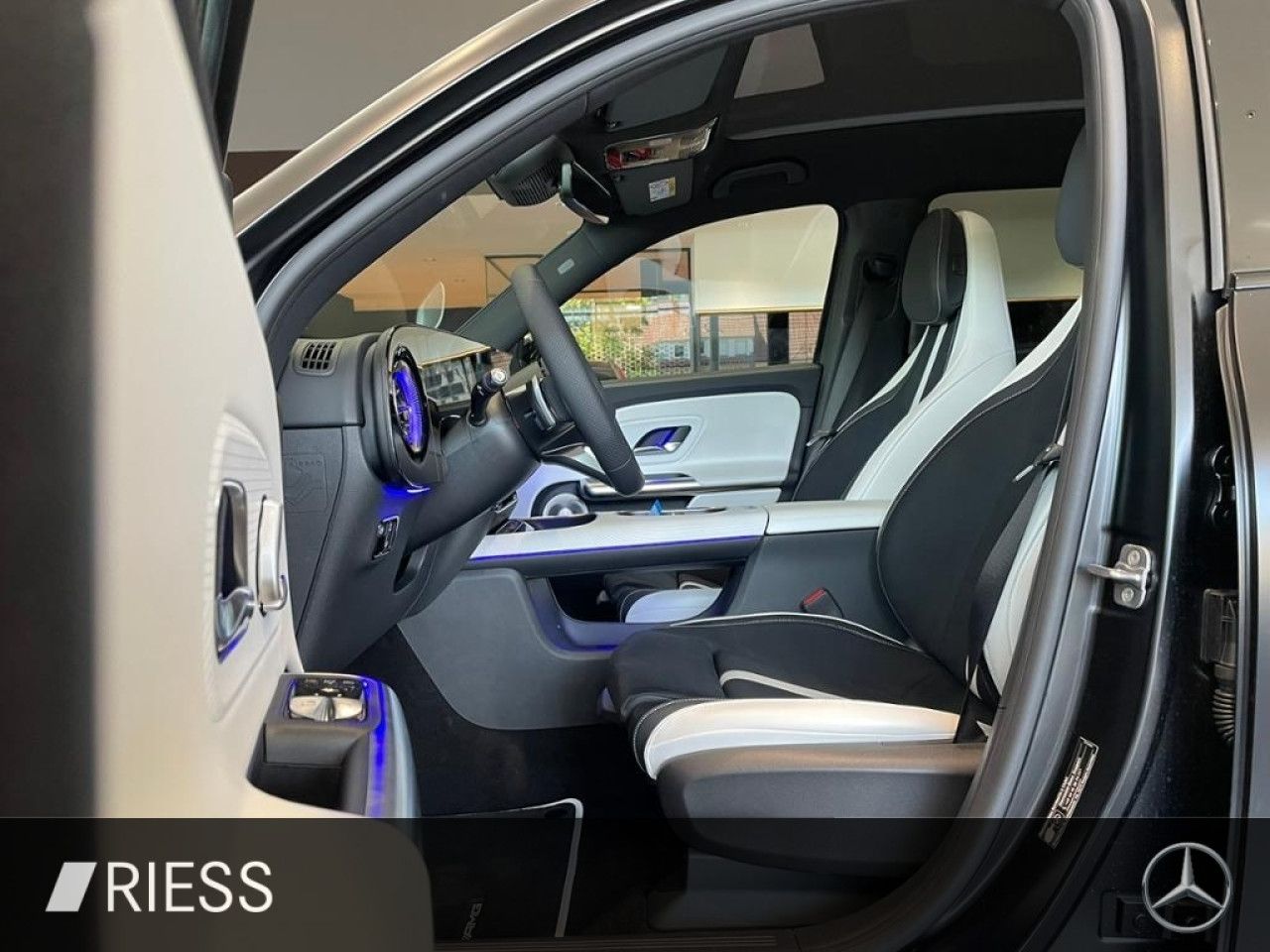 Mercedes-Benz GLB – Bild 2