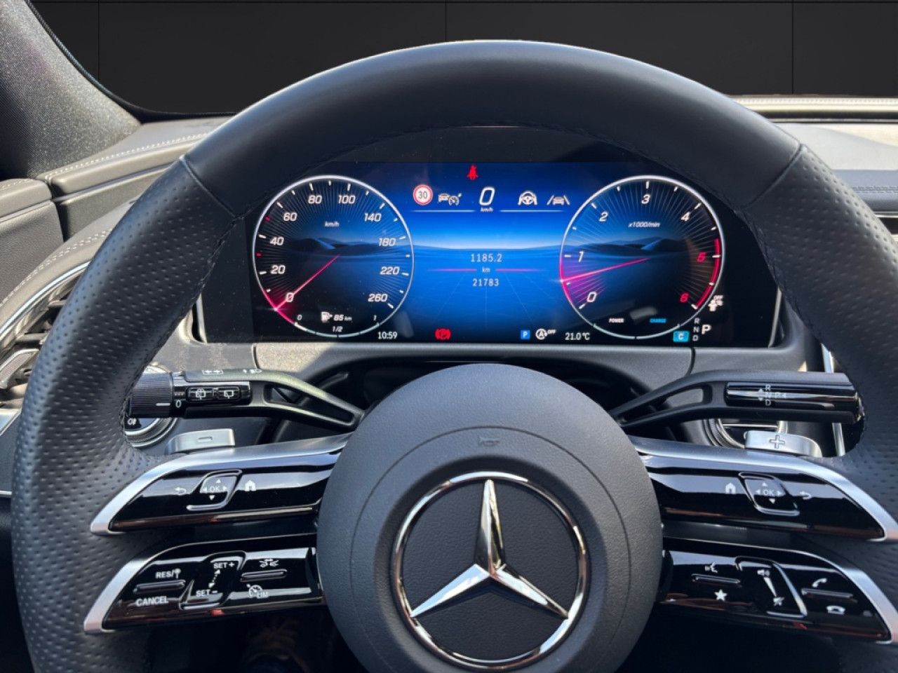 Mercedes-Benz E-Klasse – Bild 7