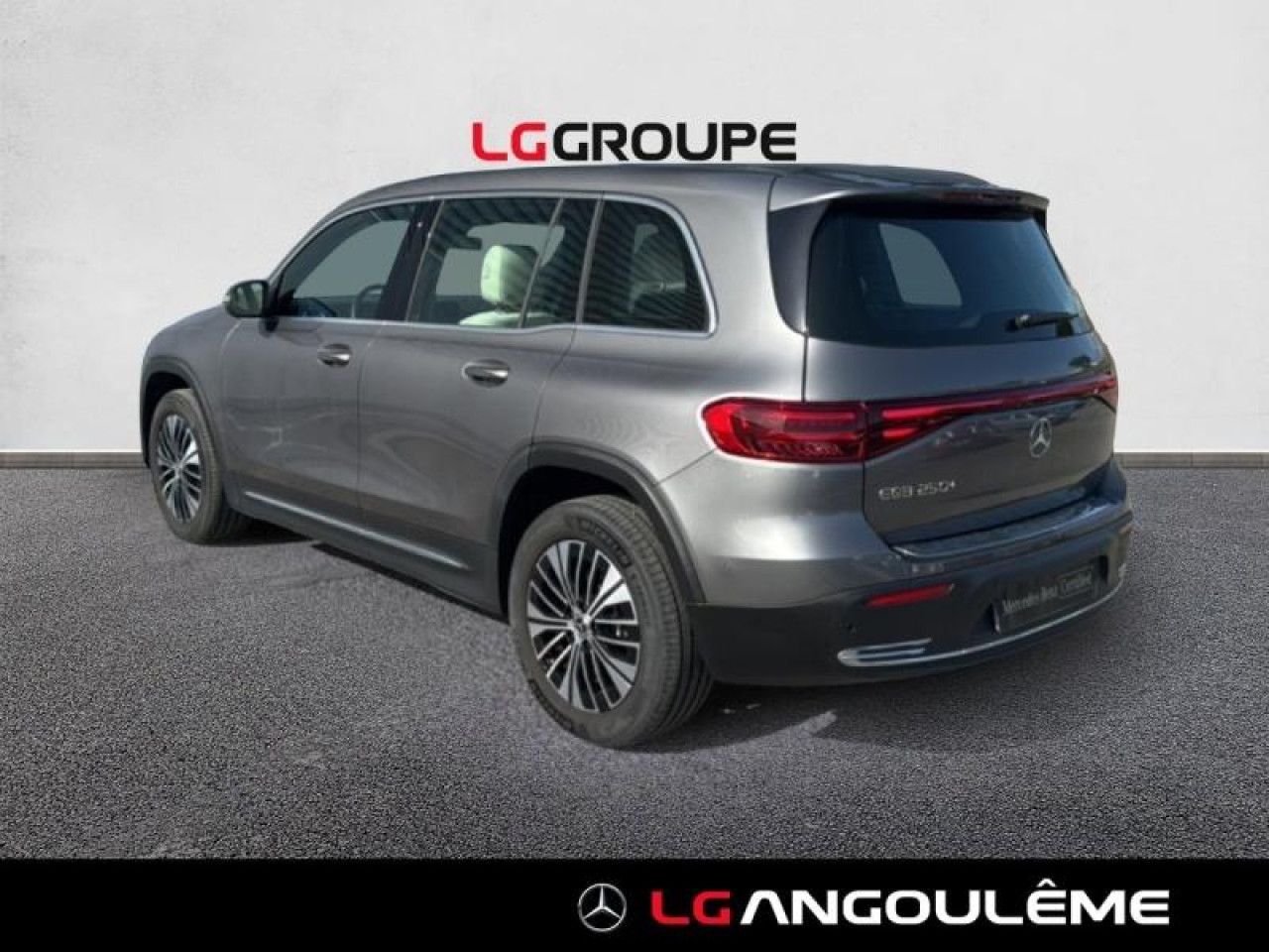 Photo du v&eacute;hicule 5 / 18