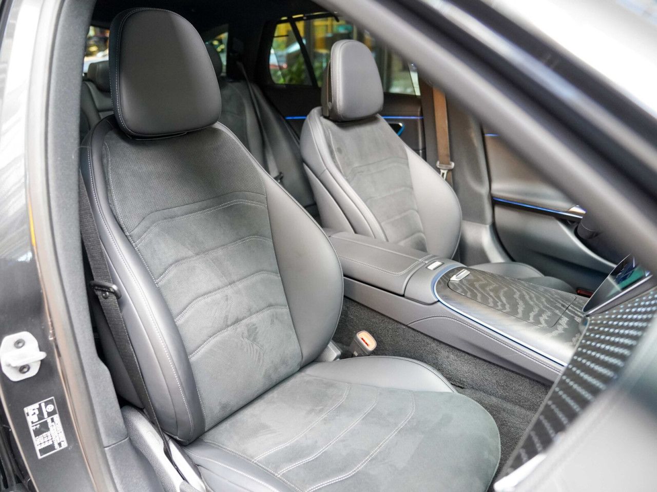 Mercedes-Benz E-Klasse – Bild 7