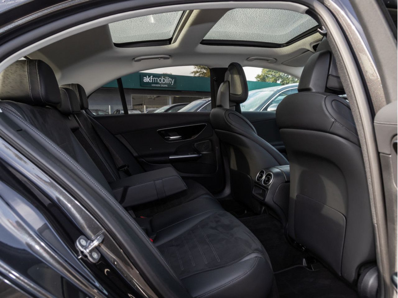 Mercedes-Benz C-Klasse – Bild 9