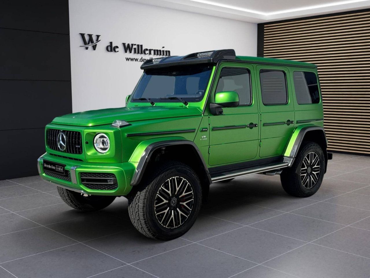 Photo du v&eacute;hicule 1 / 18