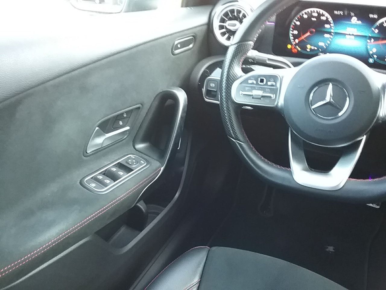 Fahrzeugbild 4 / 9