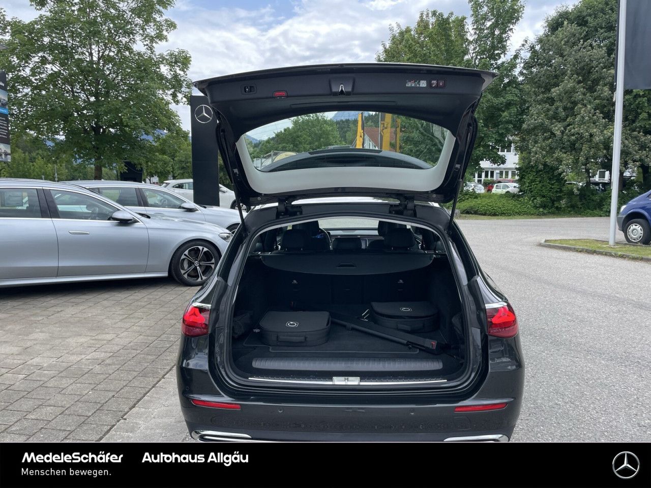 Mercedes-Benz E-Klasse – Bild 8