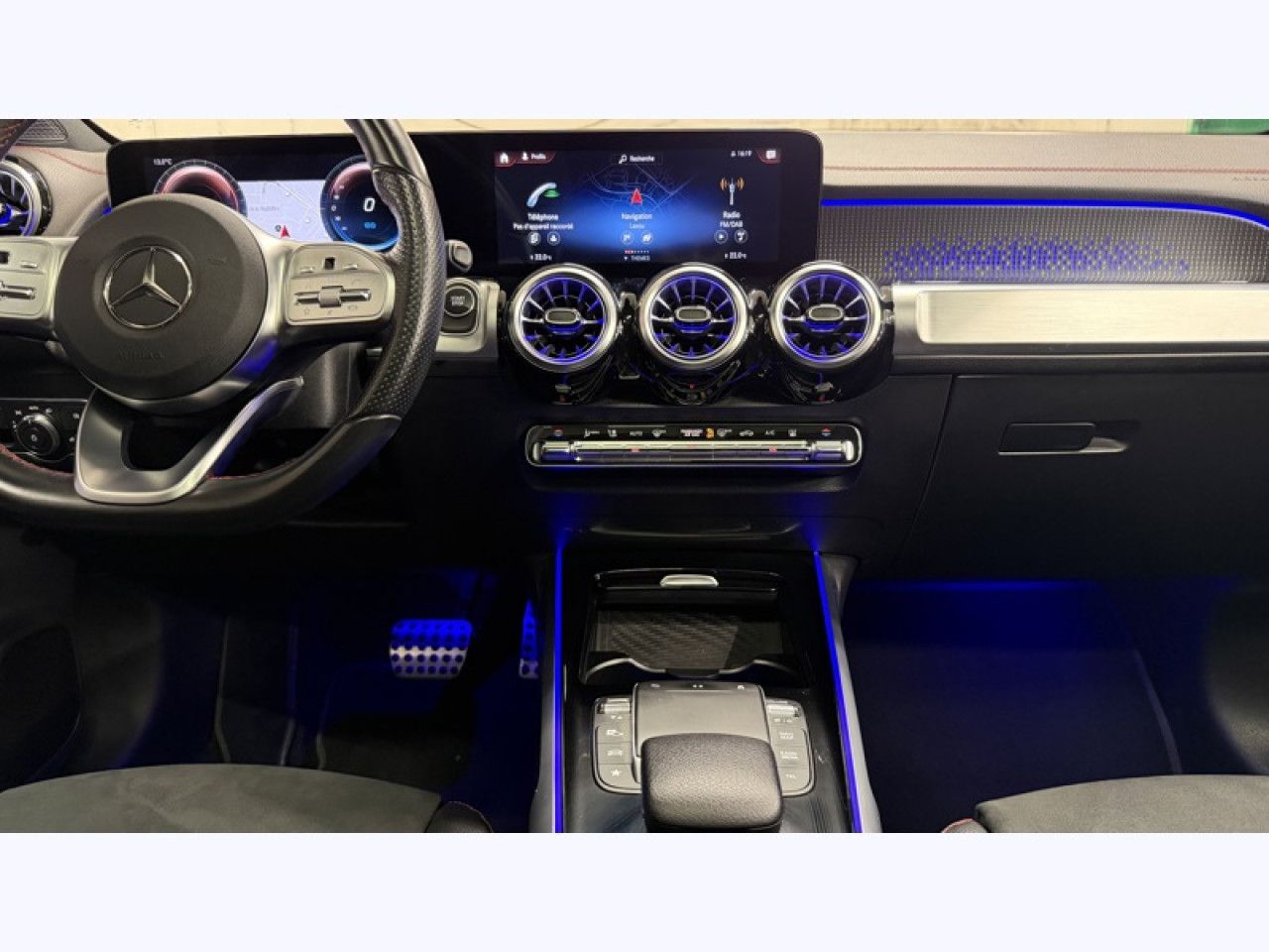 Photo du v&eacute;hicule 16 / 18