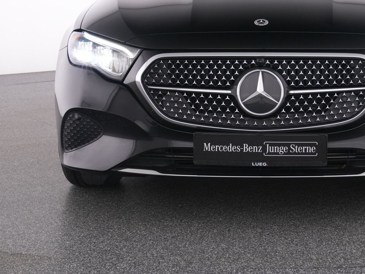 Mercedes-Benz E-Klasse – Bild 16