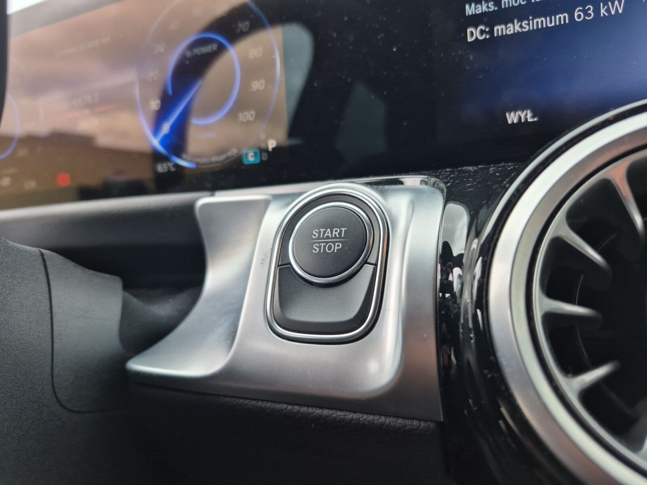 Zdj&eogon;cie pojazdu 17 / 24