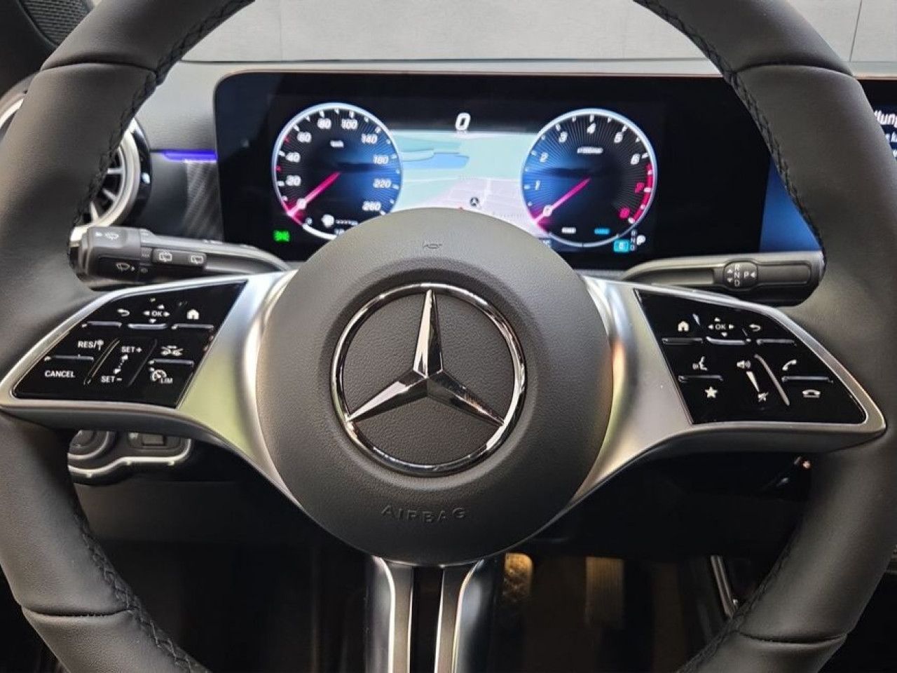 Mercedes-Benz A-Klasse – Bild 11