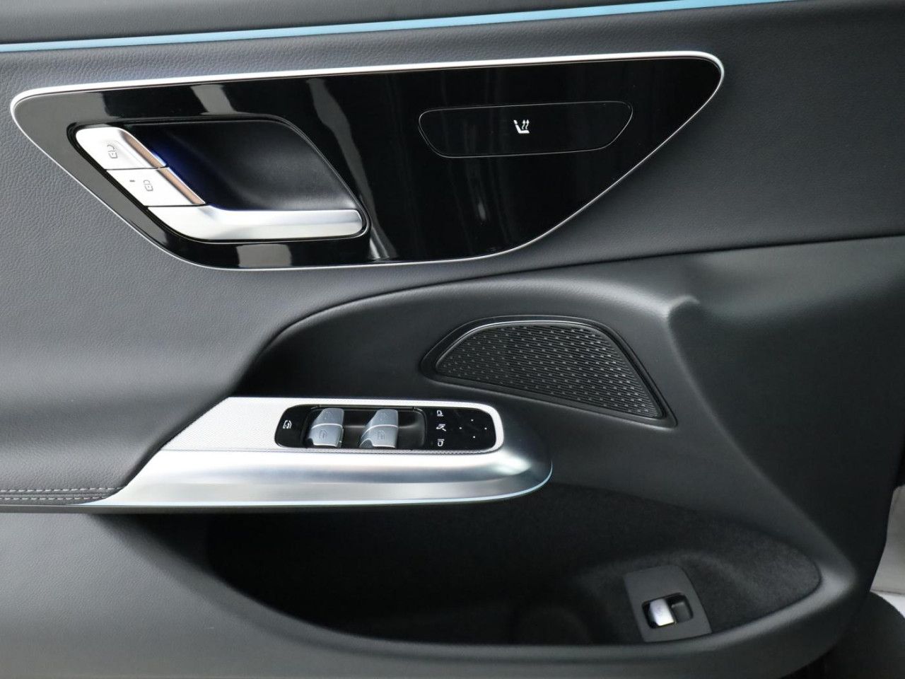 Mercedes-Benz E-Klasse – Bild 20