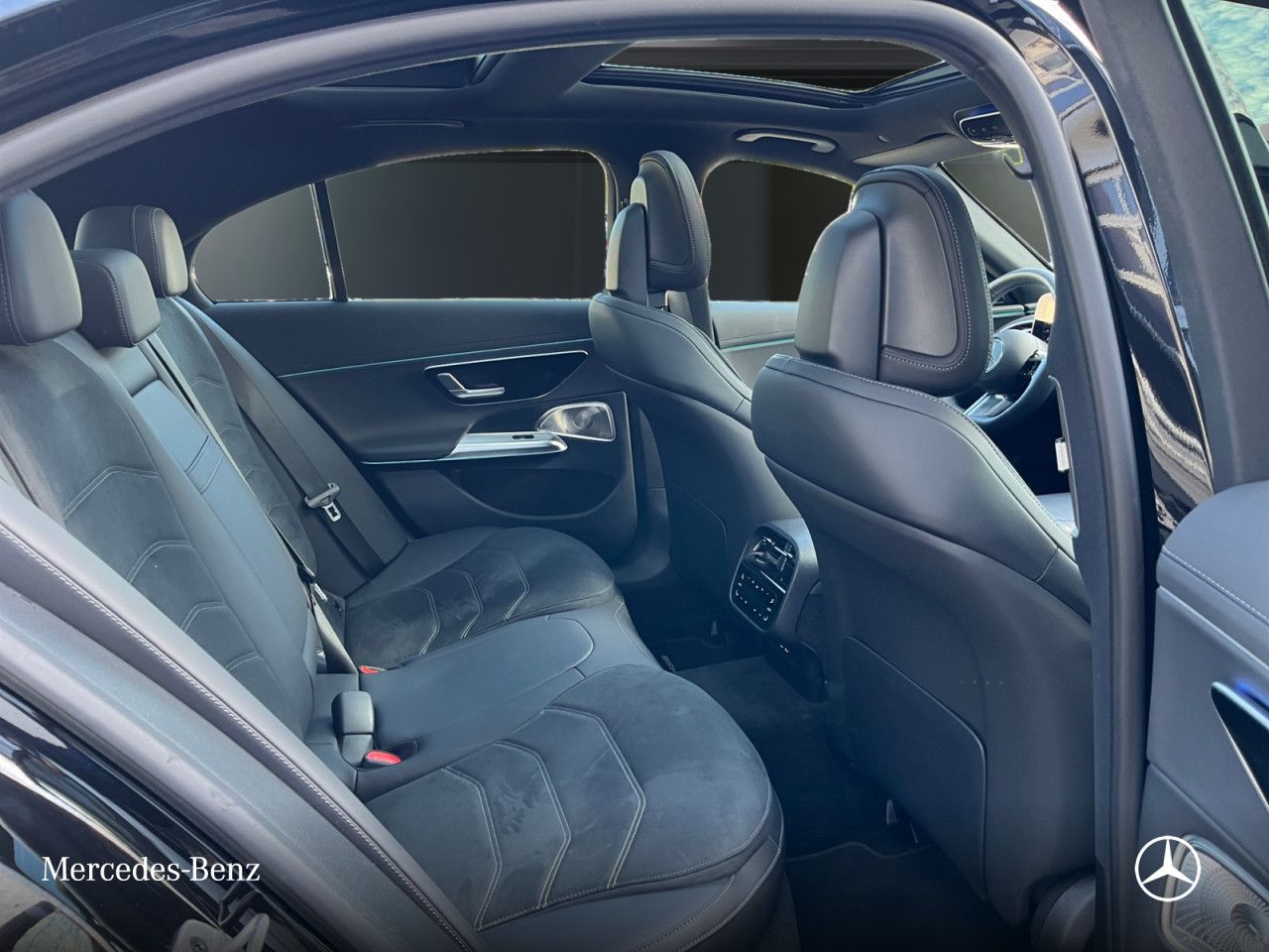 Mercedes-Benz E-Klasse – Bild 15
