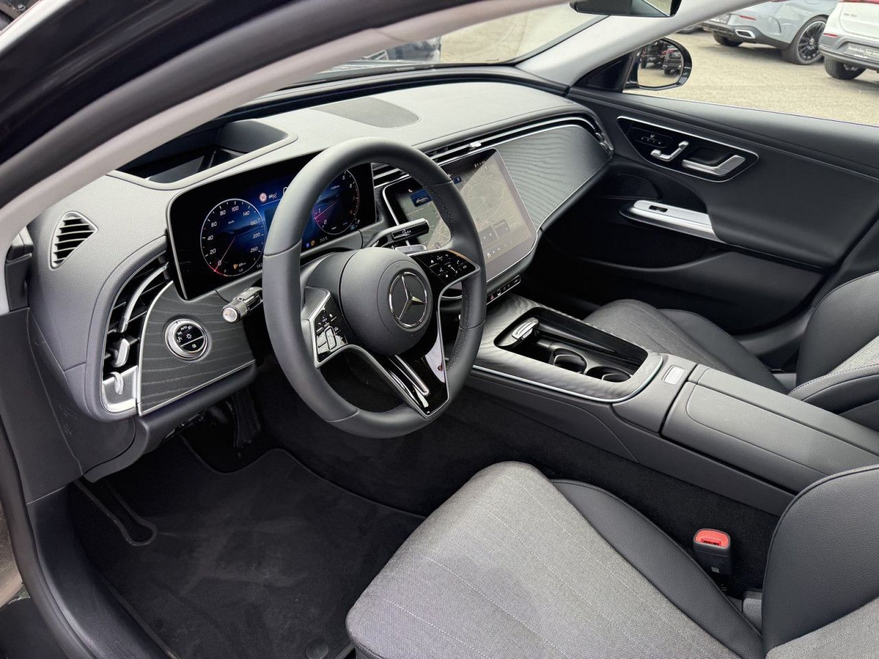 Mercedes-Benz E-Klasse – Bild 19