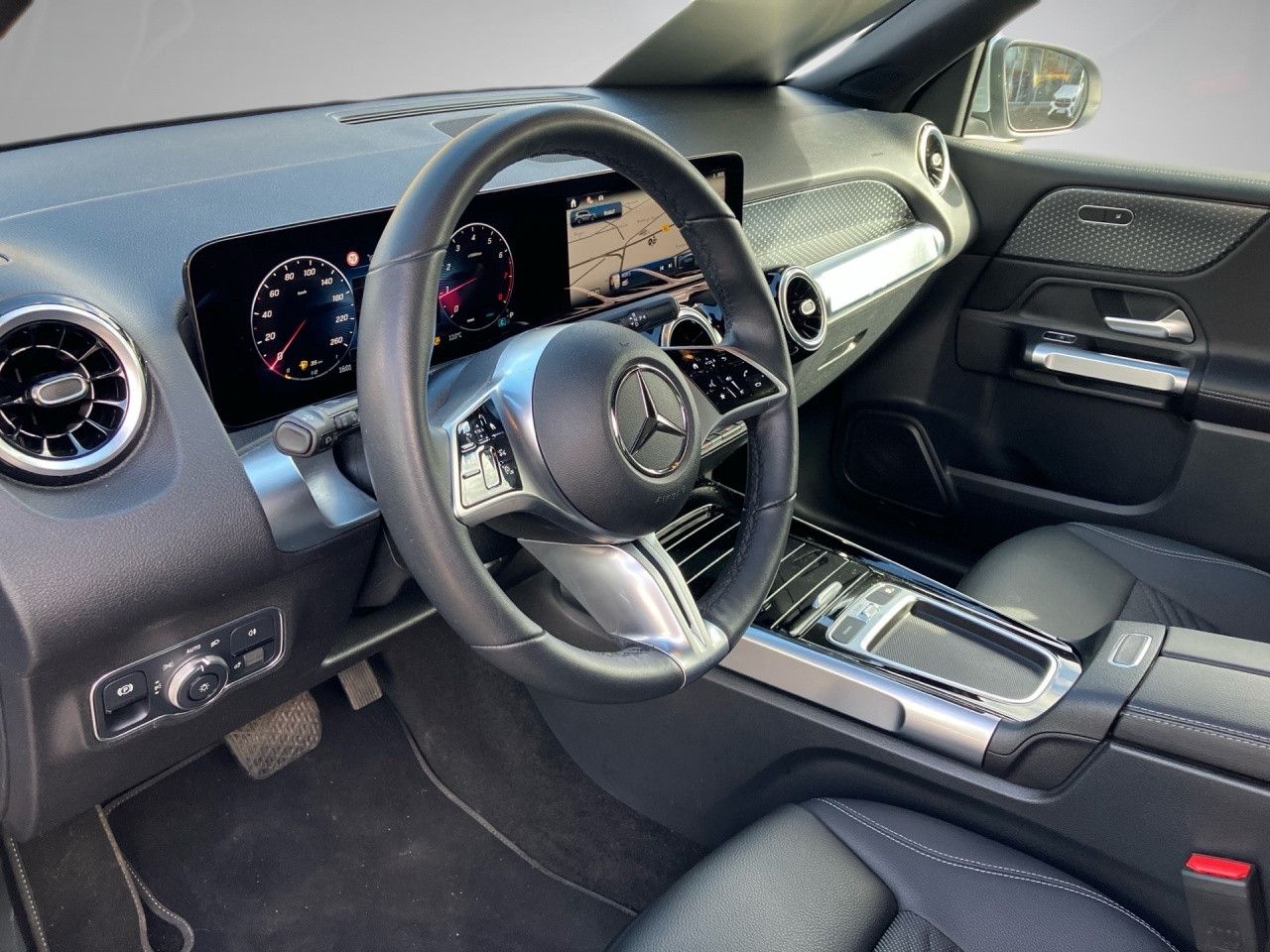 Mercedes-Benz GLB – Bild 15