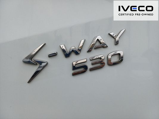 Vehicle image 4 / 18