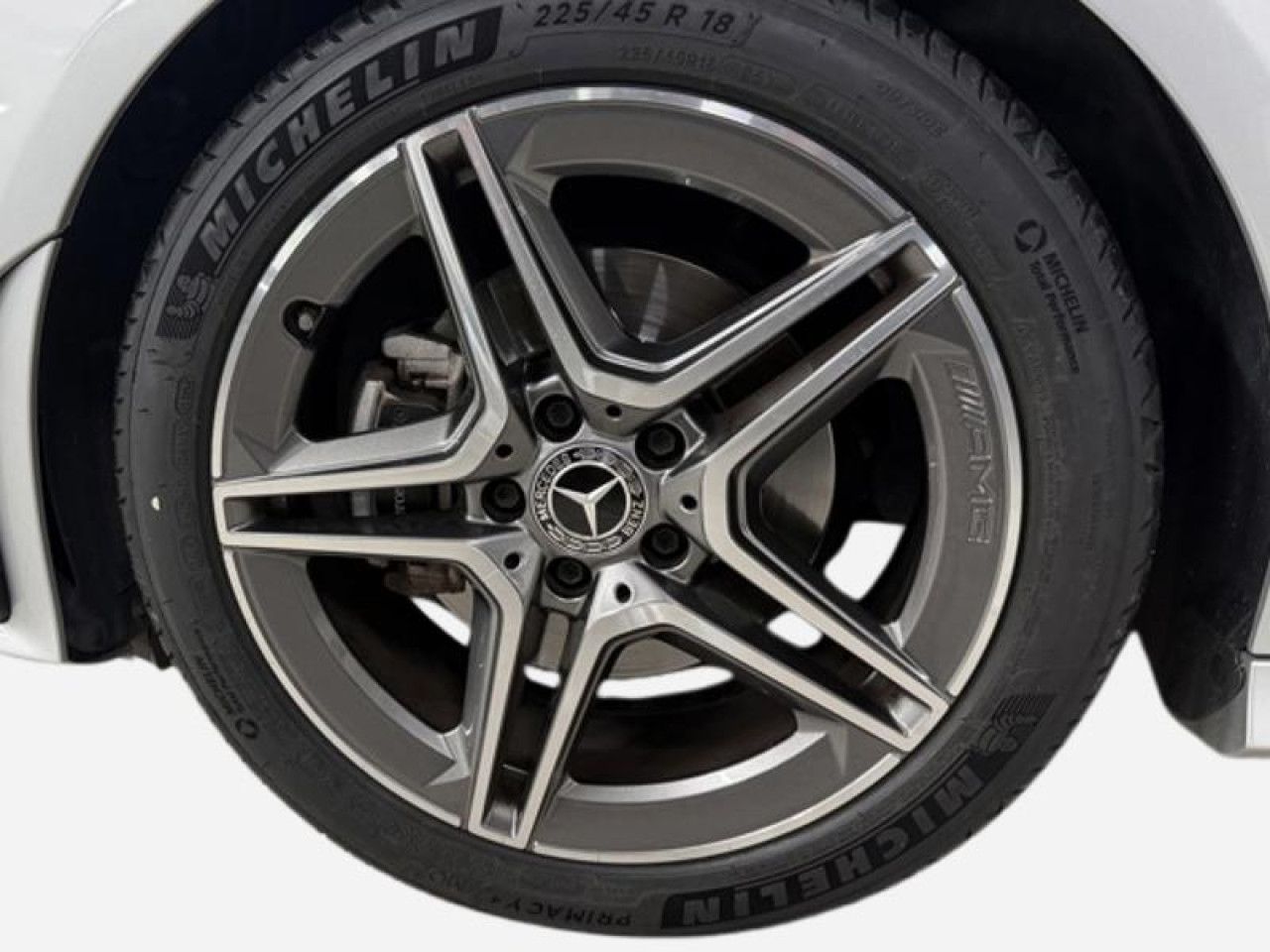 Photo du v&eacute;hicule 9 / 18