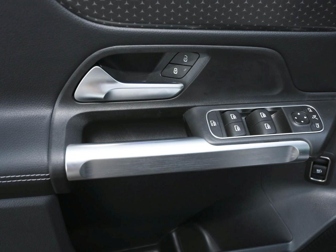 Fahrzeugbild 17 / 24